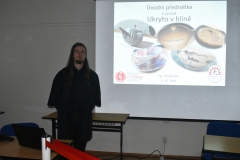 Ukryto_v_hline